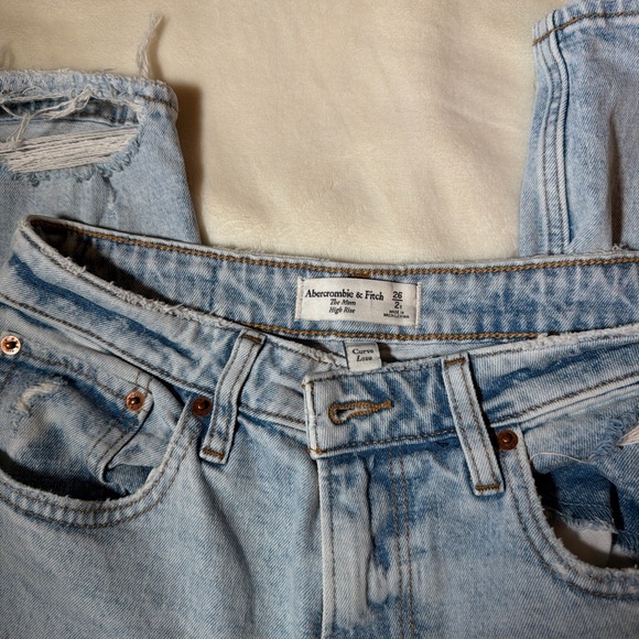 Abercrombie & Fitch Light Blue High Rise Women's Jeans - Picture 4 of 4